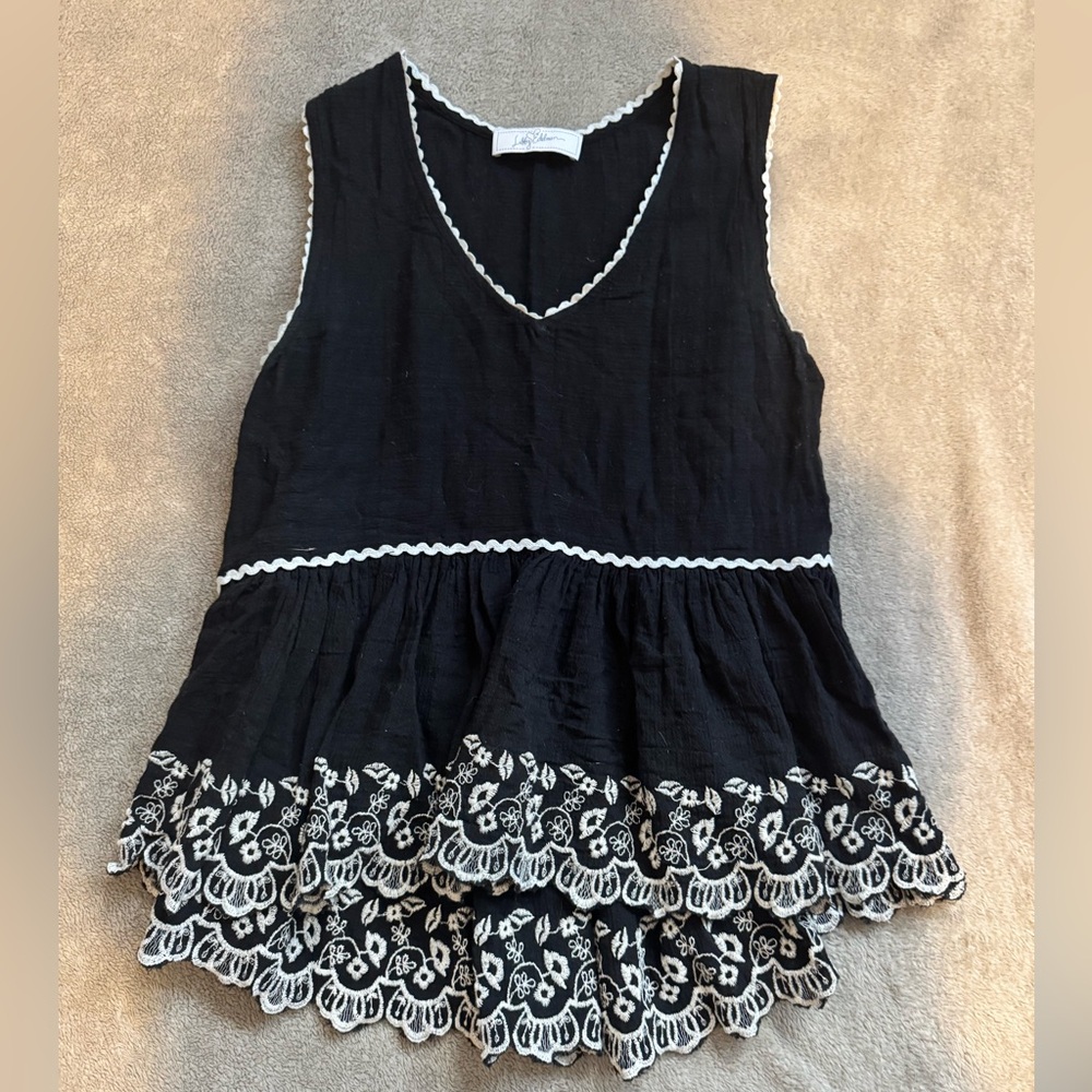 Black and White Sleeveless Top